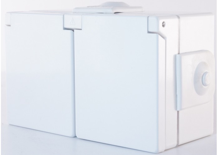 Розетка накладная 2-местная с крышкой белая Hager polo.hermetica IP44, 16000402