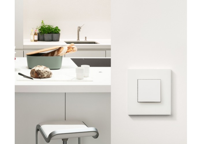Одноклавишный перекрестный переключатель Schneider Electric NU320518 (схема 7) 10А 2М (белый)
