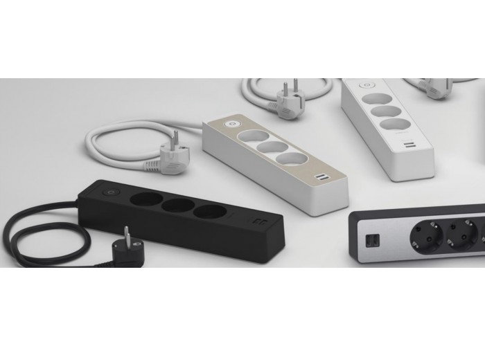Удлинитель Schneider Electric ST943U1W на 3 места и 2хUSB (1,5м) белый