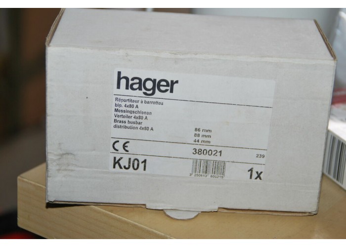 Блок розгалужувач Hager 160A (вхід 4х50мм2; вихід 3х35мм2+8х16мм2)