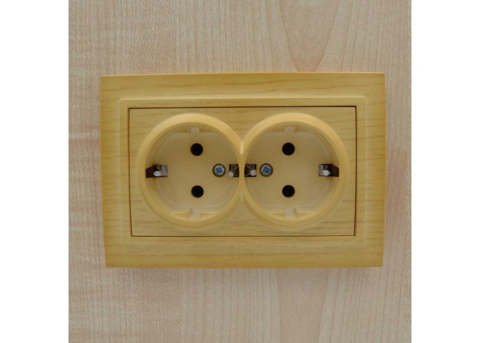 Розетка ELBI ZENA Woodline клен 2-на з заземленням ( 500-012700-907 )
